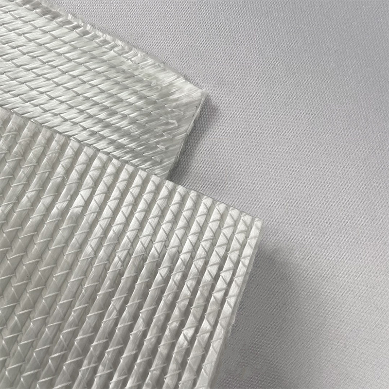 Feutre composé/tissu multi-axial finement tricoté 1200g ±45°0°90° pour l'énergie éolienne